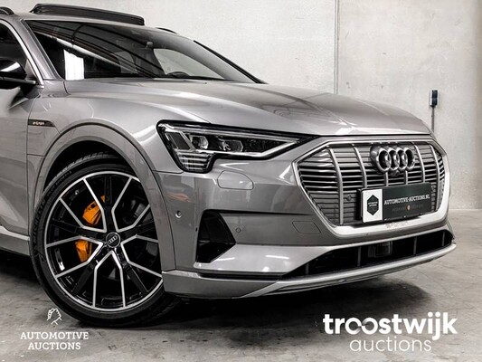 Audi e-tron 55 Sport Quattro Advanced 95 kWh 408pk 2018 -Orig. NL-, XH-703-D