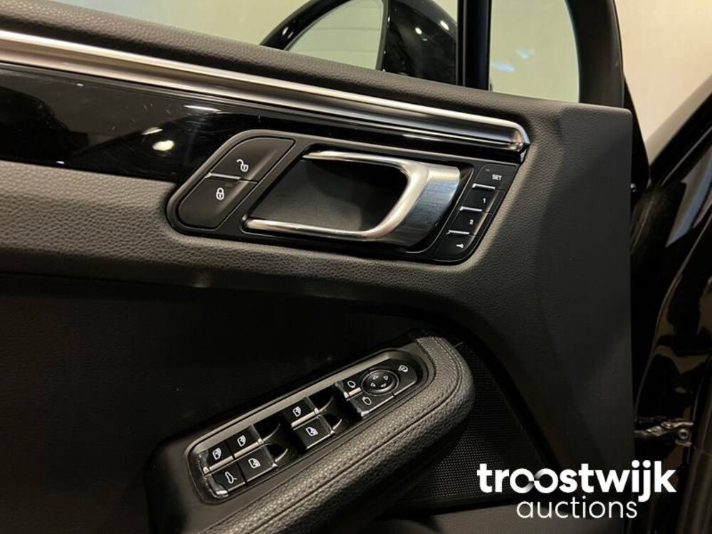 Porsche Macan -FACELIFT-  252pk 2018 -Orig. NL- , TL-246-D