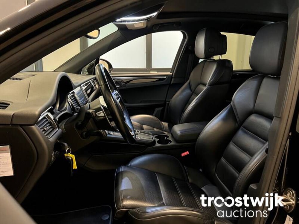 Porsche Macan -FACELIFT-  252pk 2018 -Orig. NL- , TL-246-D