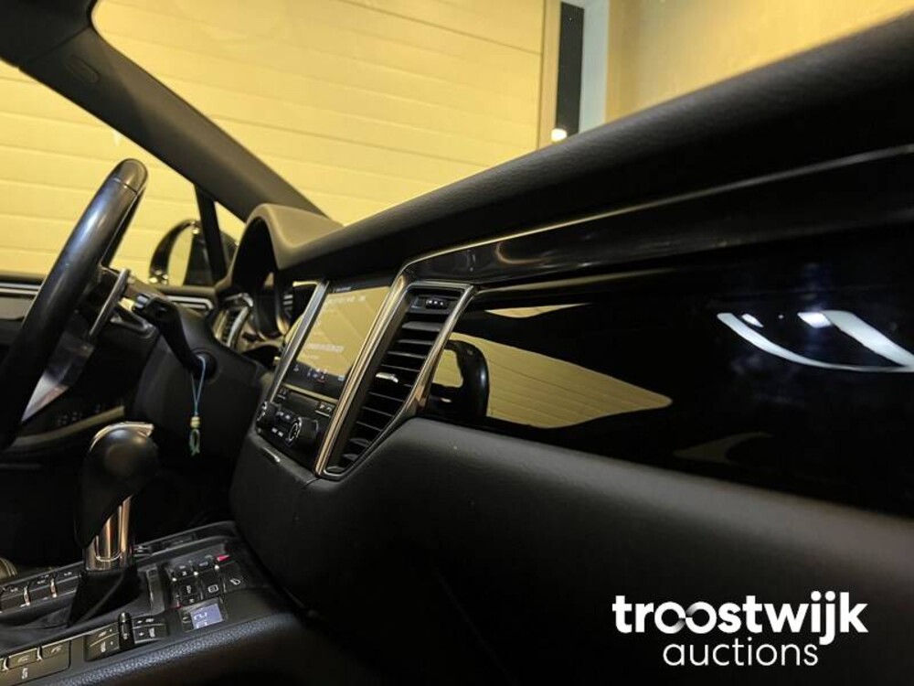 Porsche Macan -FACELIFT-  252pk 2018 -Orig. NL- , TL-246-D