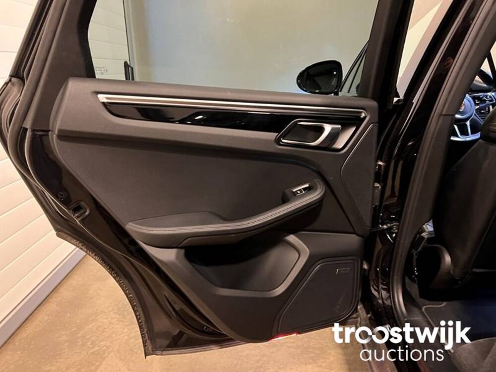 Porsche Macan -FACELIFT-  252pk 2018 -Orig. NL- , TL-246-D