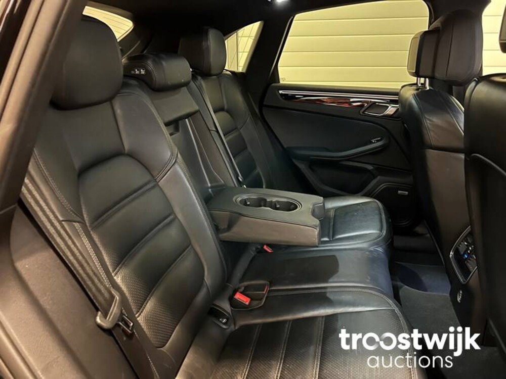 Porsche Macan -FACELIFT-  252pk 2018 -Orig. NL- , TL-246-D