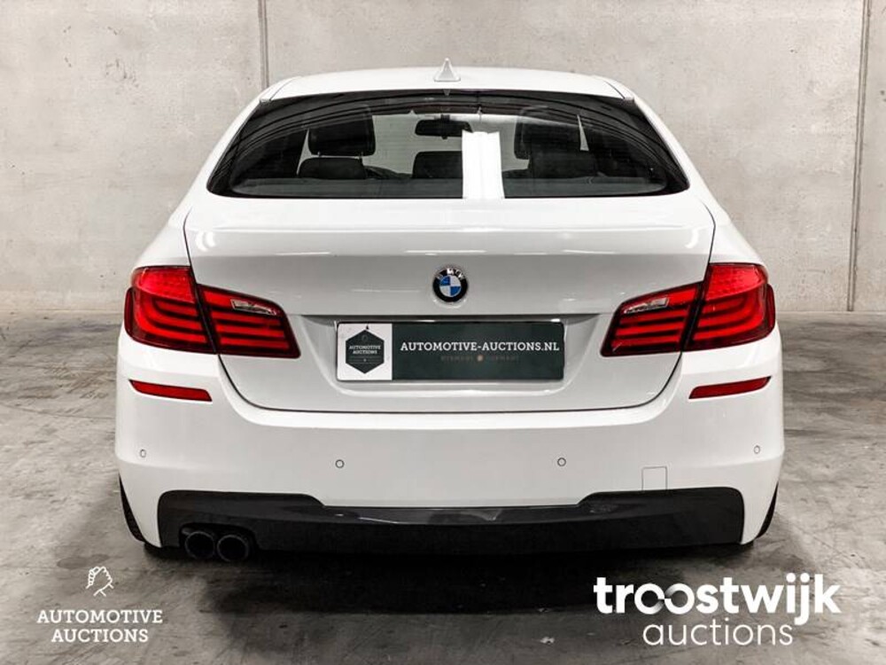 BMW 528i M-Sport High Executive 258pk 2011 -Orig. NL-, 30-RBZ-5