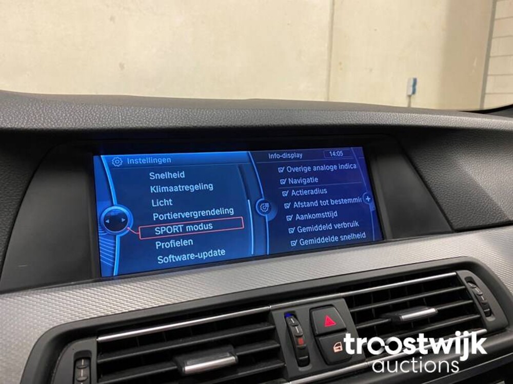 BMW 528i M-Sport High Executive 258pk 2011 -Orig. NL-, 30-RBZ-5