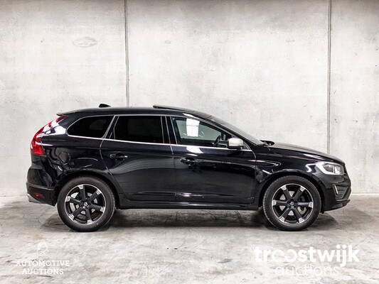 Volvo XC60 R-Design D4 Ocean Race 181pk 2015, ZN-700-D