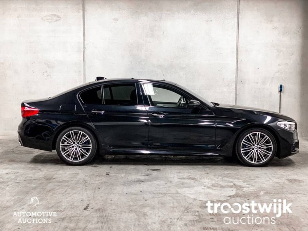 BMW 540i M-Sport xDrive High Executive 5-serie 340pk 2018, G-466-DH