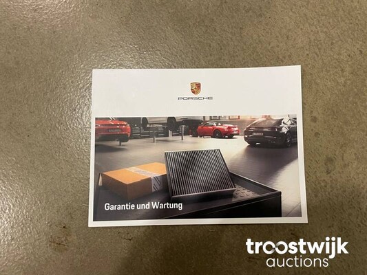 Porsche Taycan Sport Turismo GTS 84 kWh 517pk 2022 Fabrieksgarantie, R-954-DS