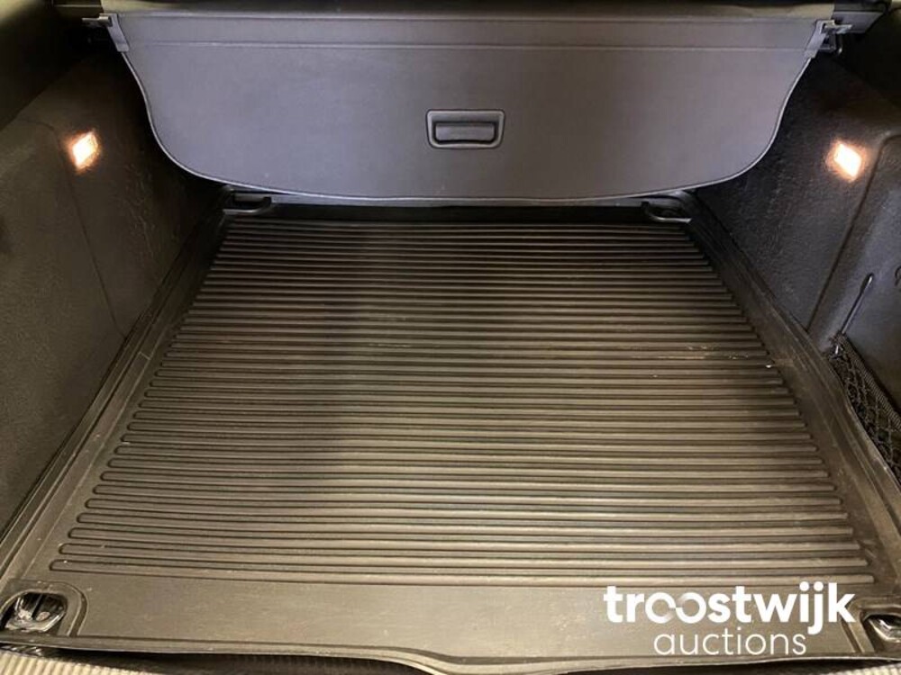 Audi A4 Avant S-Line 2.0 TDI 150pk 2015, K-350-XT