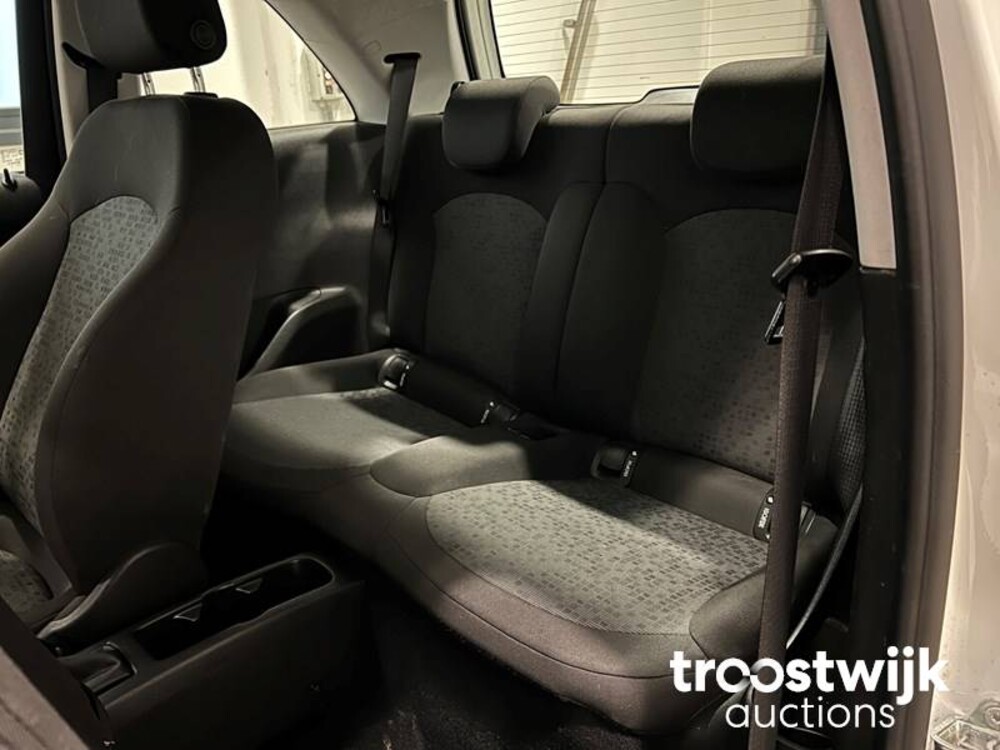 Opel ADAM 1.2 2013, HX-184-Y