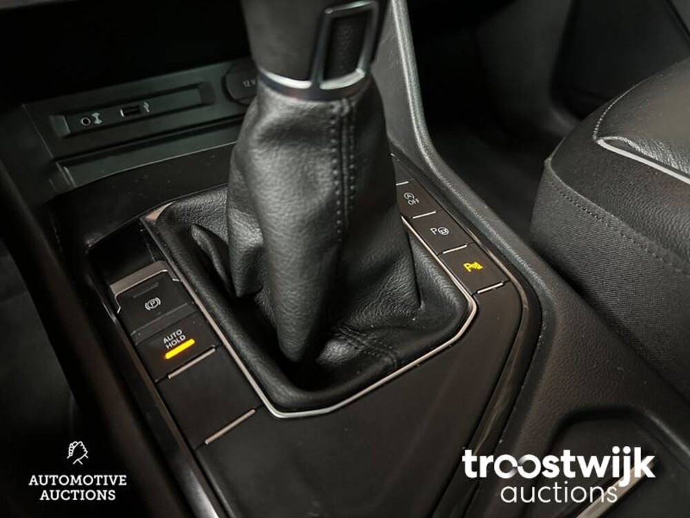Volkswagen Tiguan 2.0 TDI Connected 190pk 2016, NF-933-L