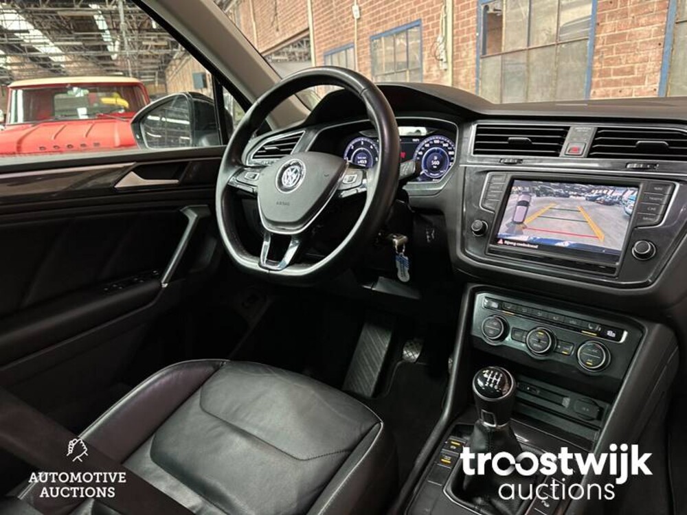 Volkswagen Tiguan 2.0 TDI Connected 190pk 2016, NF-933-L