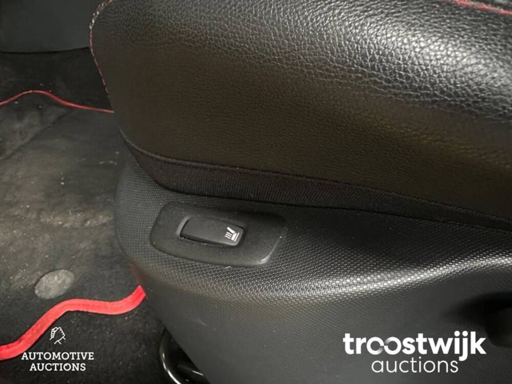 Renault Clio RS Trophy-R Sport  200pk 2014, R-517-LK