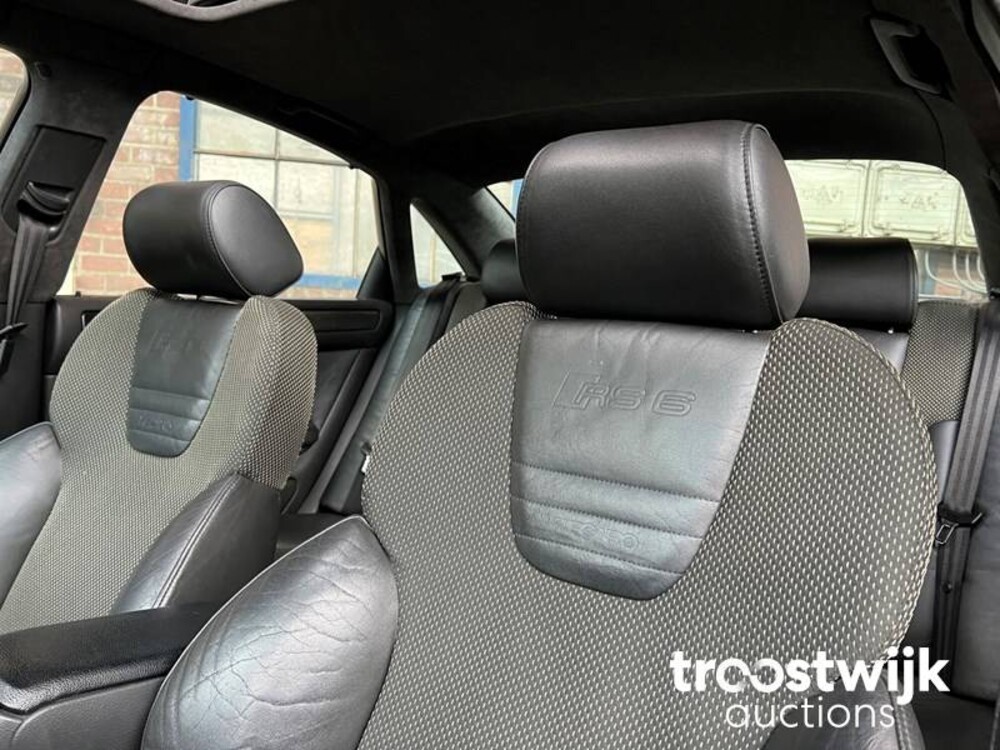 Audi RS6 Limousine 4.2 V8 Quattro  450pk 2003, ZS-298-V