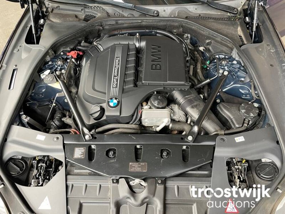 BMW 640i 3.0 V6 6-serie 235pk 2012