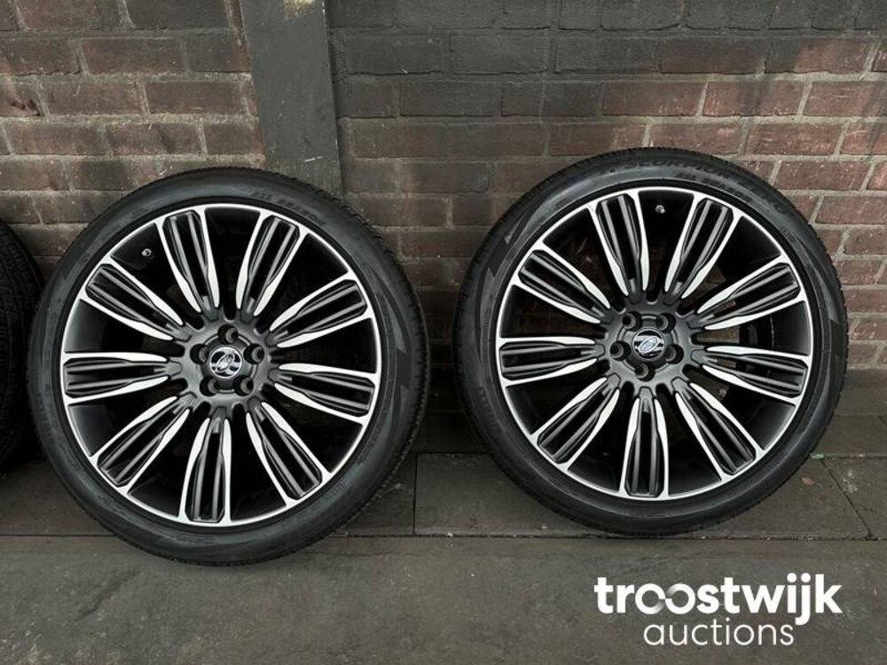 Land Rover Range Rover Velar First Edition D300 3.0 V6 AWD HSE 300pk 2018, K-931-XR