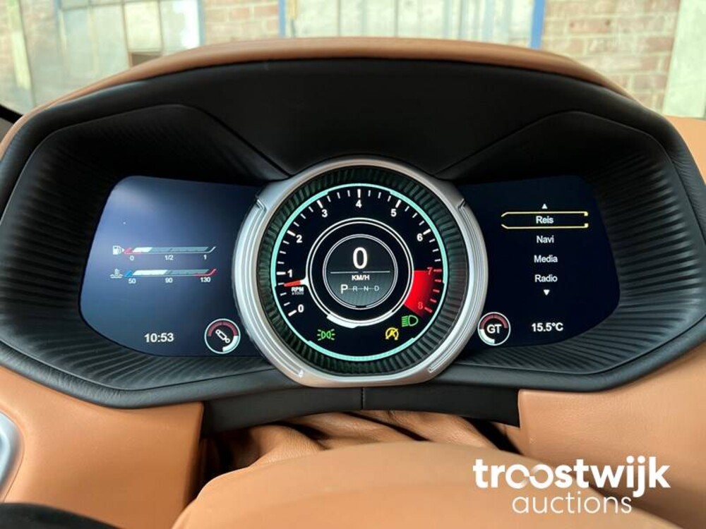 Aston Martin DB11 5.2 V12 Twin Turbo 609pk 2017