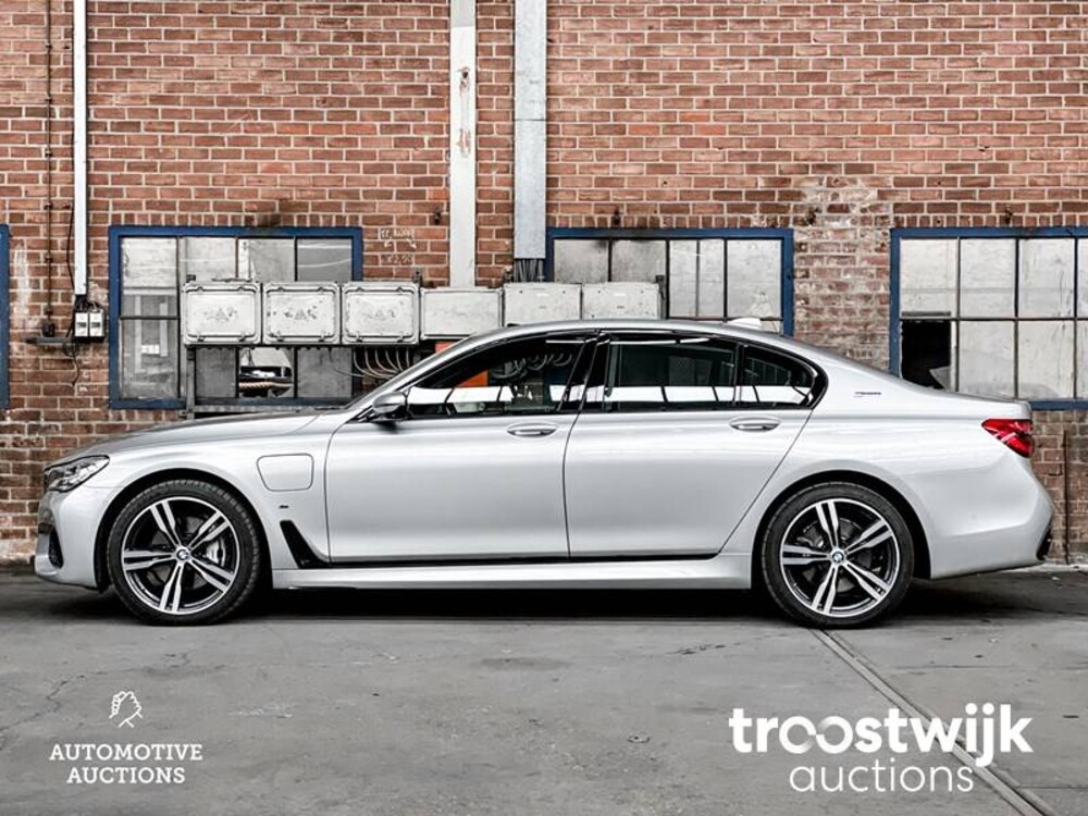 BMW 740e iPerformance High Executive 326pk 2016 7-serie, ND-647-F