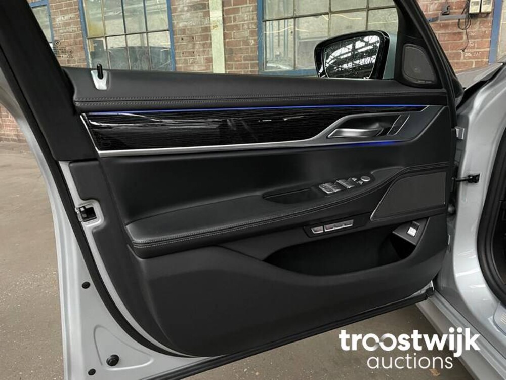 BMW 740e iPerformance High Executive 326pk 2016 7-serie, ND-647-F
