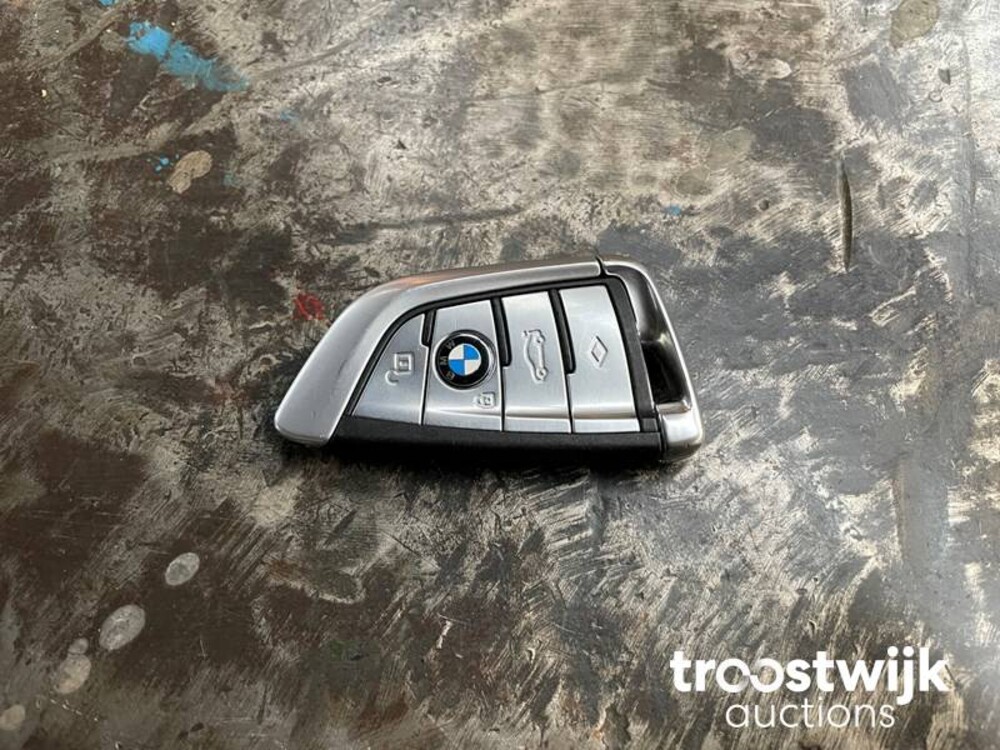 BMW 740e iPerformance High Executive 326pk 2016 7-serie, ND-647-F