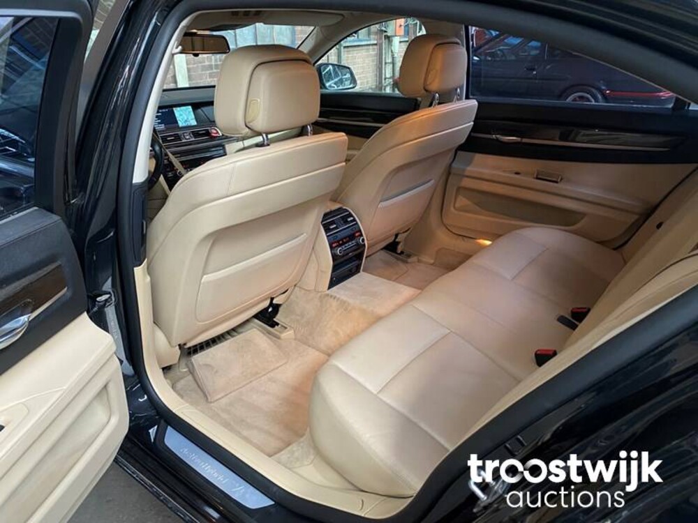 BMW 750 IL Active Hybrid 7-serie 465pk 2012