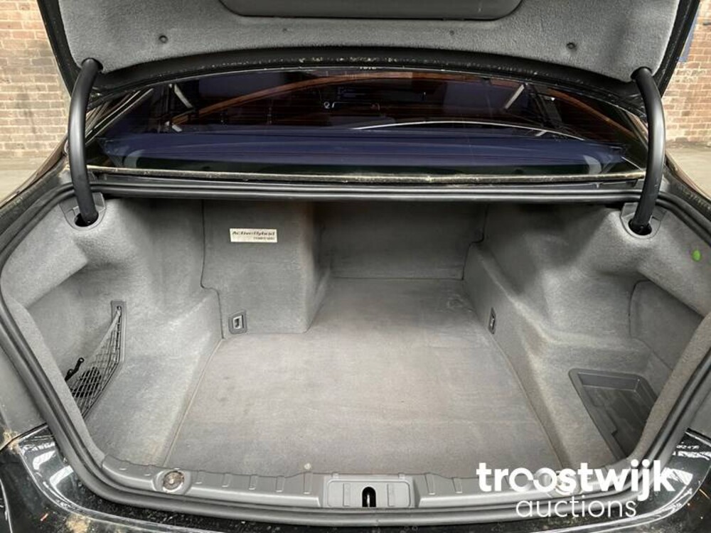 BMW 750 IL Active Hybrid 7-serie 465pk 2012