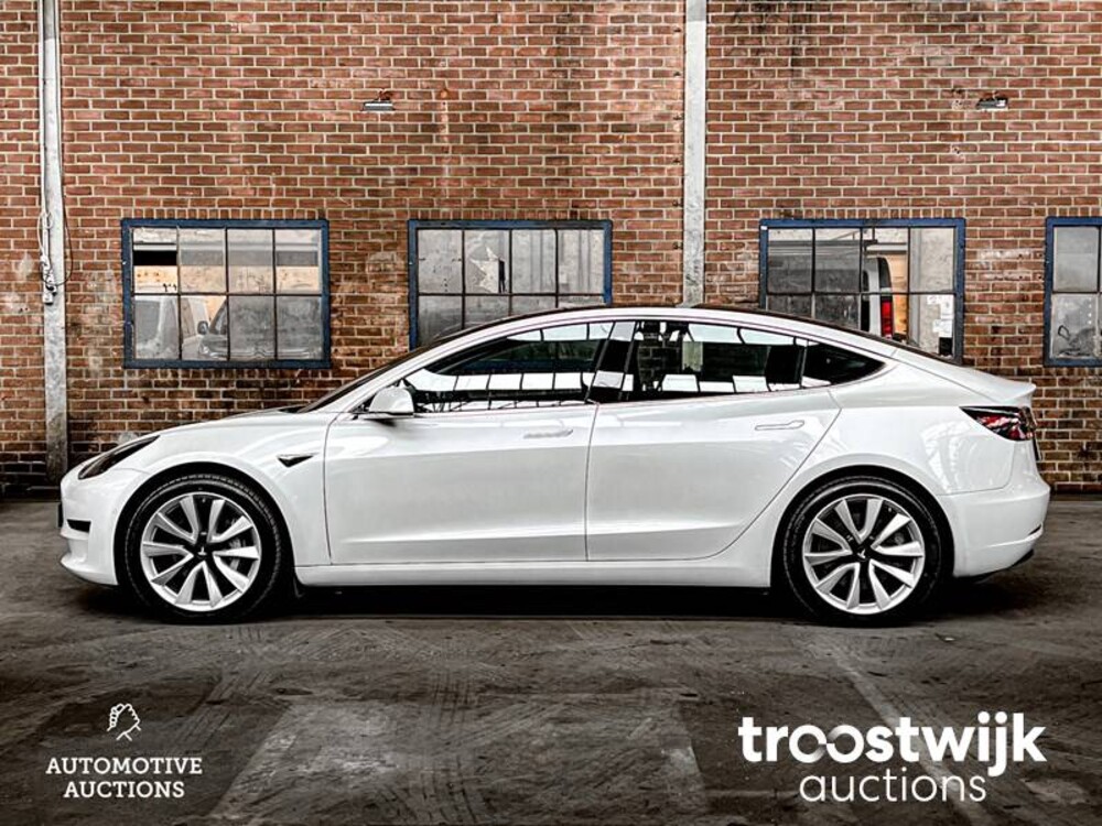 Tesla Model 3 Plus Standard RWD 238pk 2020, L-477-KG