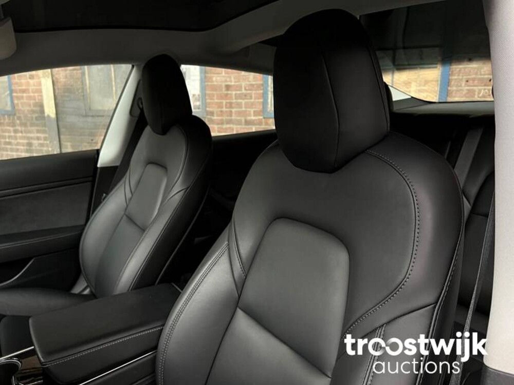Tesla Model 3 Plus Standard RWD 238pk 2020, L-477-KG