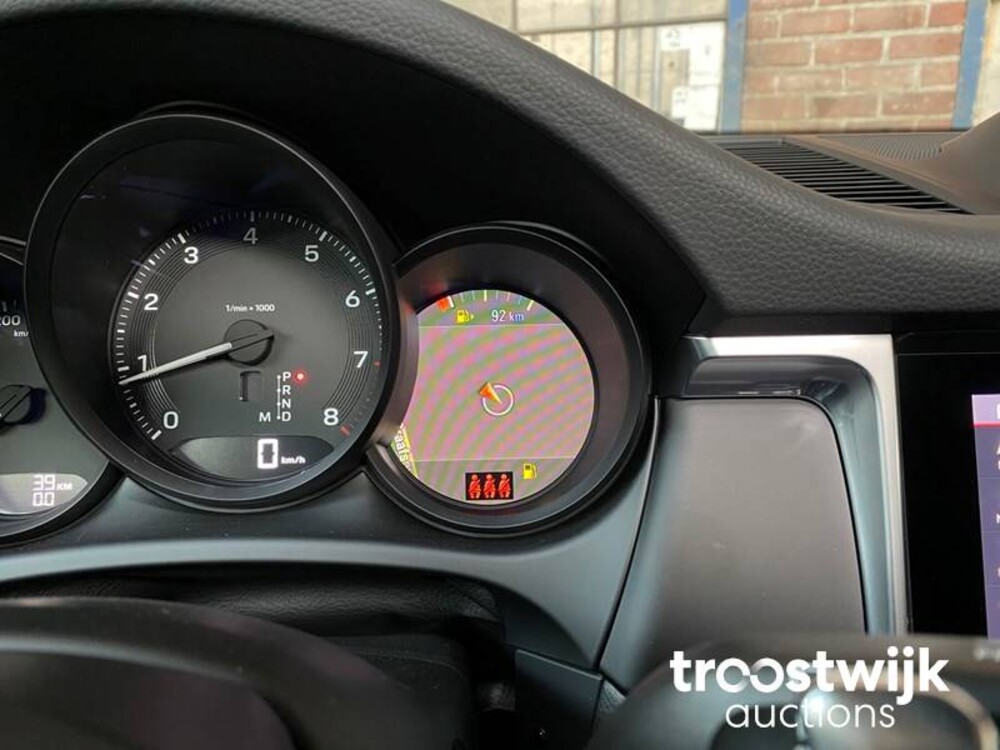 Porsche Macan 2.0  PDK 265pk MY2023 -Fabrieksgarantie-