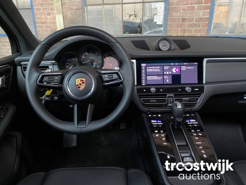 Porsche Macan 2.0  PDK 265pk MY2023 -Fabrieksgarantie-