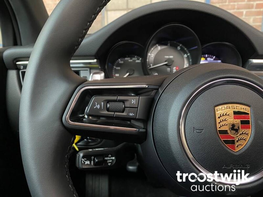 Porsche Macan 2.0  PDK 265pk MY2023 -Fabrieksgarantie-