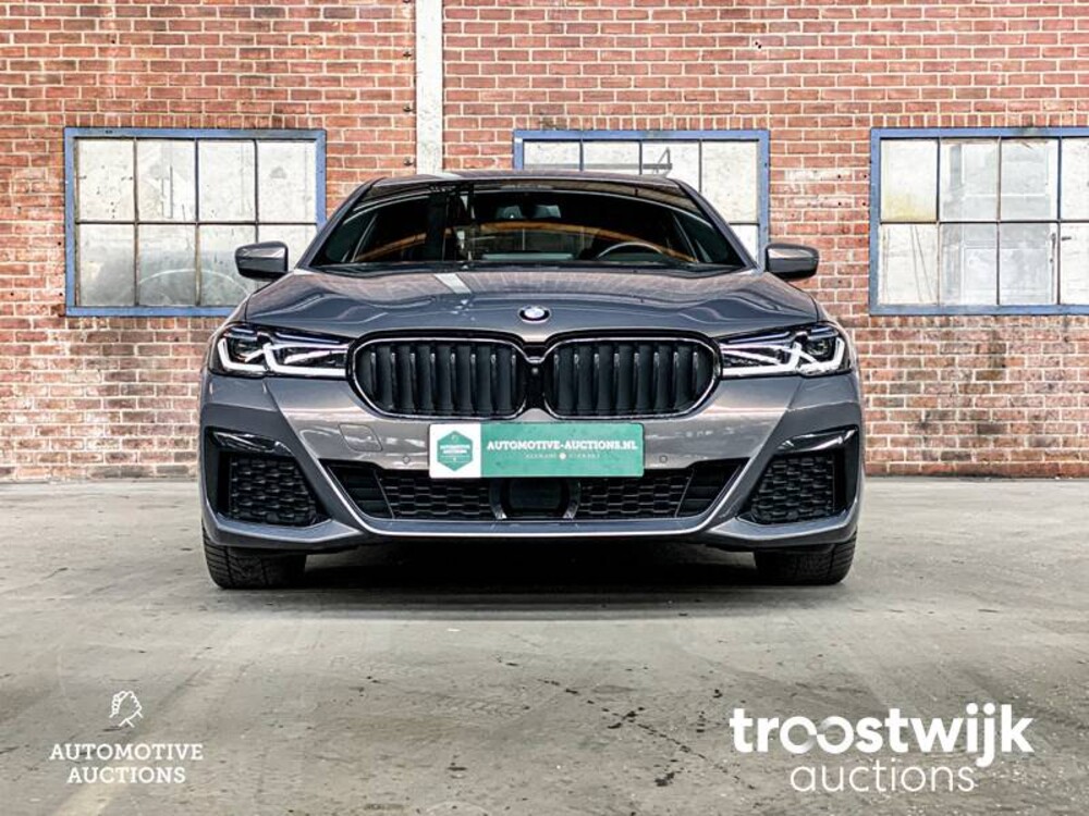 BMW 520e M-Sport Business Edition Plus 204pk 2022 -Orig. NL-, N-654-VK Fabrieksgarantie
