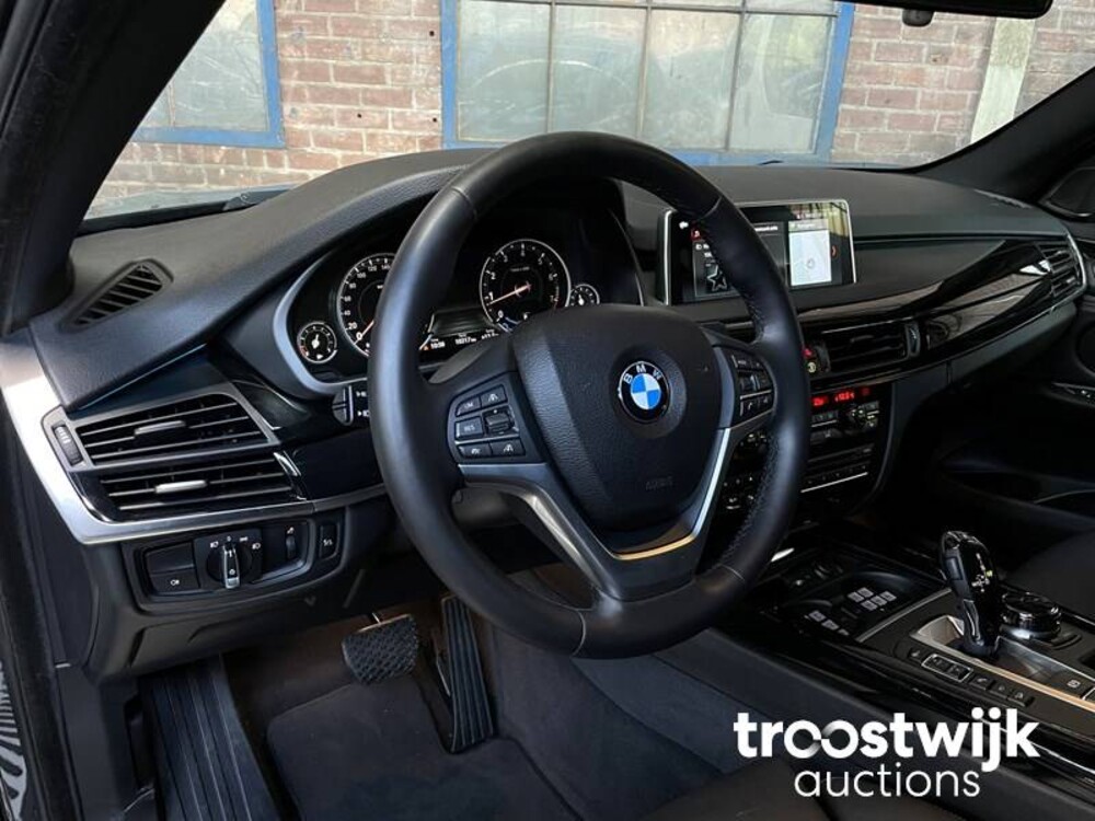 BMW X5 xDrive50i Gepantserd Af-fabriek 450pk 2017