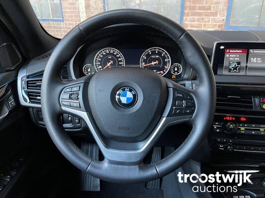 BMW X5 xDrive50i Gepantserd Af-fabriek 450pk 2017
