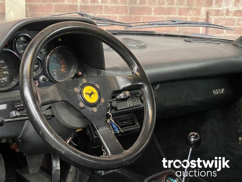 Ferrari 308 GTS Quattrovalvole 1983