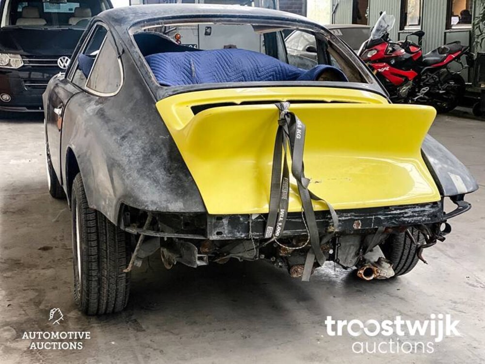 Porsche 911 1975 project auto