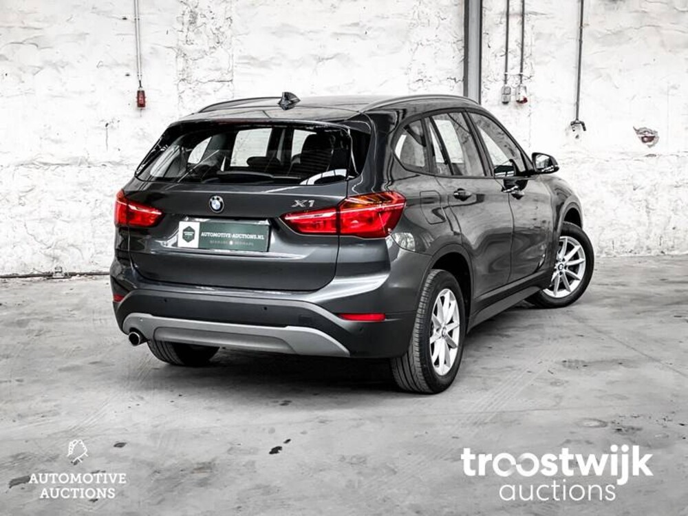 BMW X1 sDrive18d Cent.Hi.Ex 150pk 2017 Automaat! RF-178-D