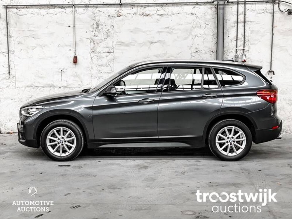 BMW X1 sDrive18d Cent.Hi.Ex 150pk 2017 Automaat! RF-178-D