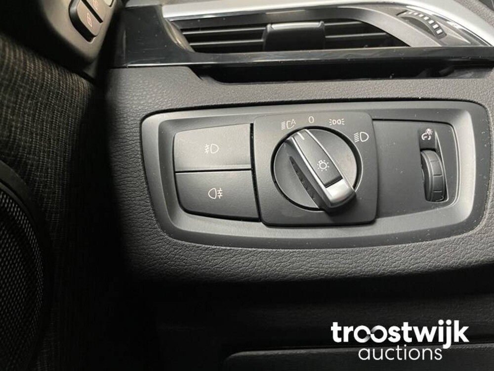 BMW X1 sDrive18d Cent.Hi.Ex 150pk 2017 Automaat! RF-178-D