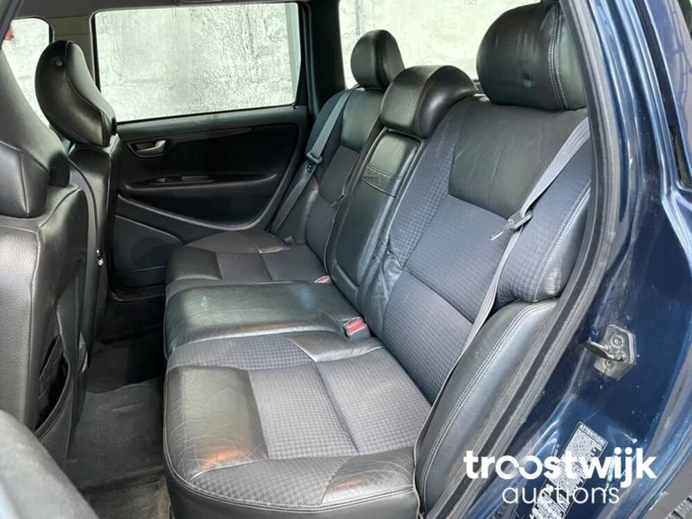 Volvo V70 2.4 Comfort Line 140pk 2001, -Orig.NL-, 13-HG-DF
