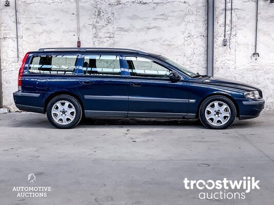 Volvo V70 2.4 Comfort Line 140pk 2001, -Orig.NL-, 13-HG-DF