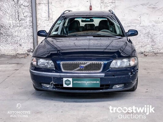 Volvo V70 2.4 Comfort Line 140pk 2001, -Orig.NL-, 13-HG-DF