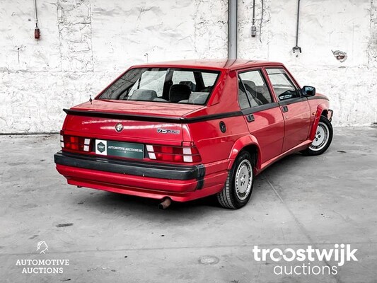 Alfa Romeo 75  1.8 Turbo 155pk 1988, LP-FJ-88