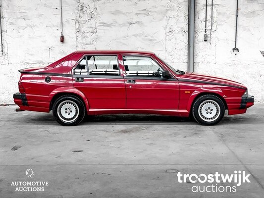 Alfa Romeo 75  1.8 Turbo 155pk 1988, LP-FJ-88