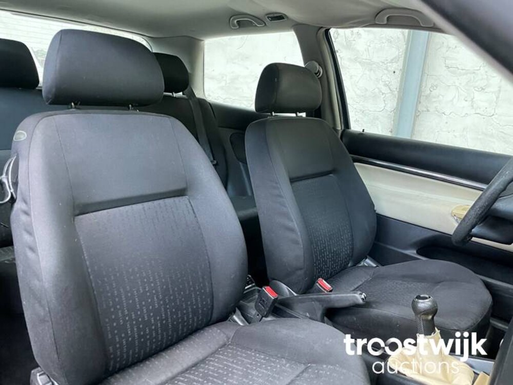 Volkswagen Golf 1.6-16V Trendline 105pk 2000, -Orig.NL-, 83-GJ-RB