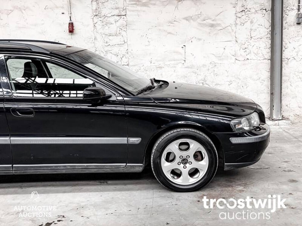 Volvo V70 2.4 Edition II 140pk 2003, -Orig.NL-, 87-LR-FP