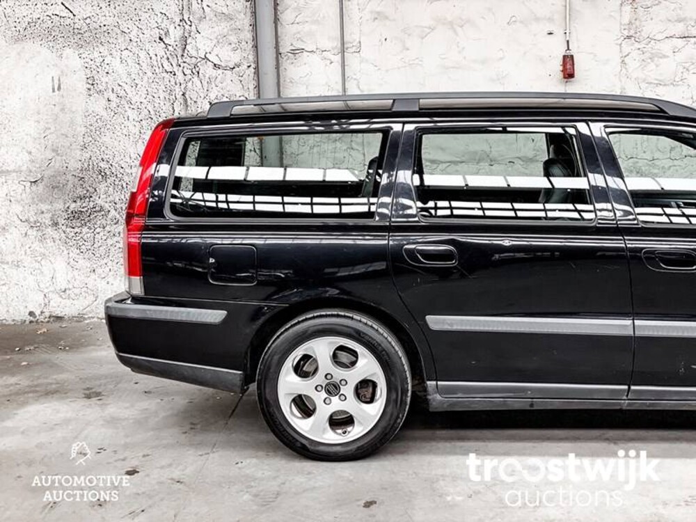 Volvo V70 2.4 Edition II 140pk 2003, -Orig.NL-, 87-LR-FP
