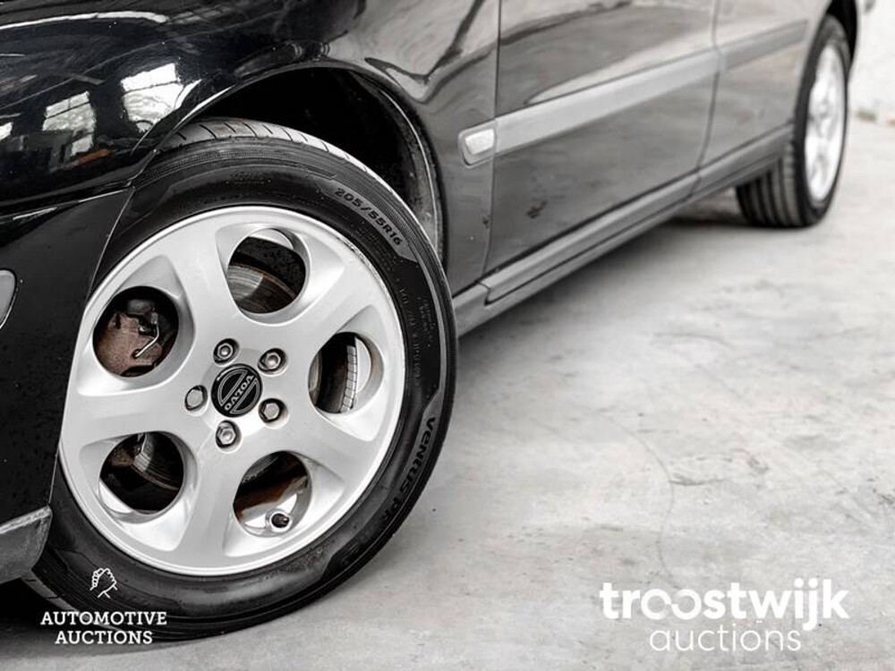 Volvo V70 2.4 Edition II 140pk 2003, -Orig.NL-, 87-LR-FP