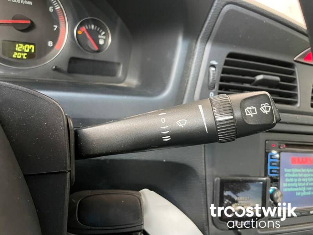 Volvo V70 2.4 Edition II 140pk 2003, -Orig.NL-, 87-LR-FP