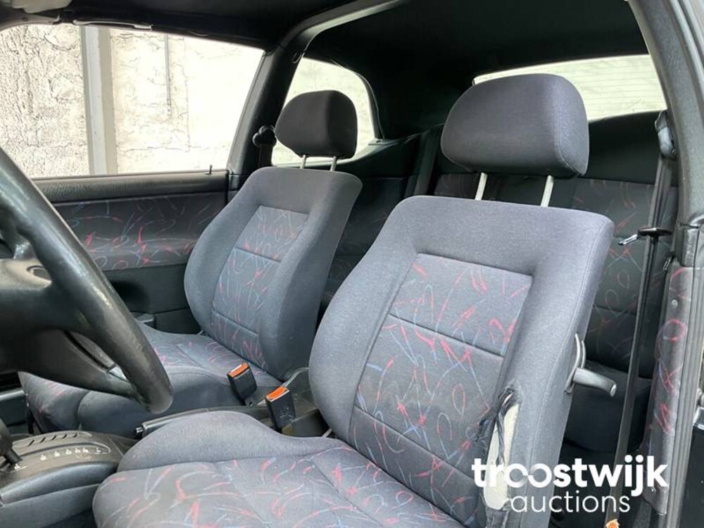 Volkswagen 1.8 Avantgarde 90pk 1995, -Orig.NL-, LD-HD-78