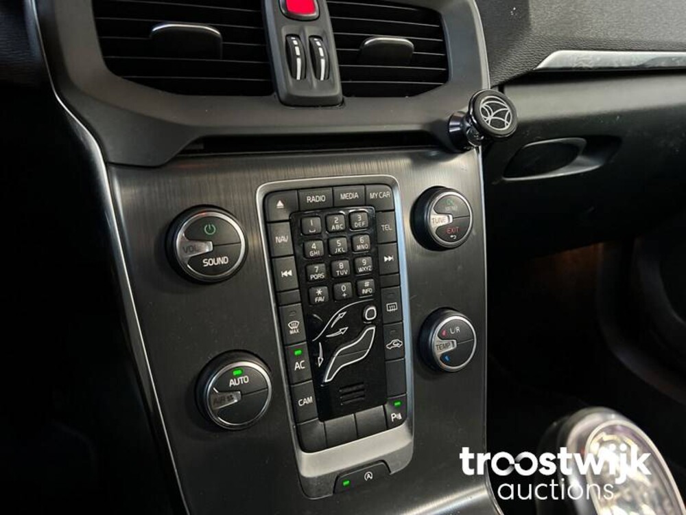 Volvo V40 1.6 D2 Summum 114pk 2013, -Orig.NL-, 87-ZRK-3